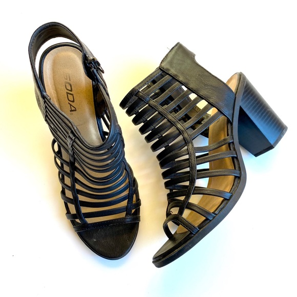 SODA BLACK CAGE BLOCK HEEL SANDALS SZ 9